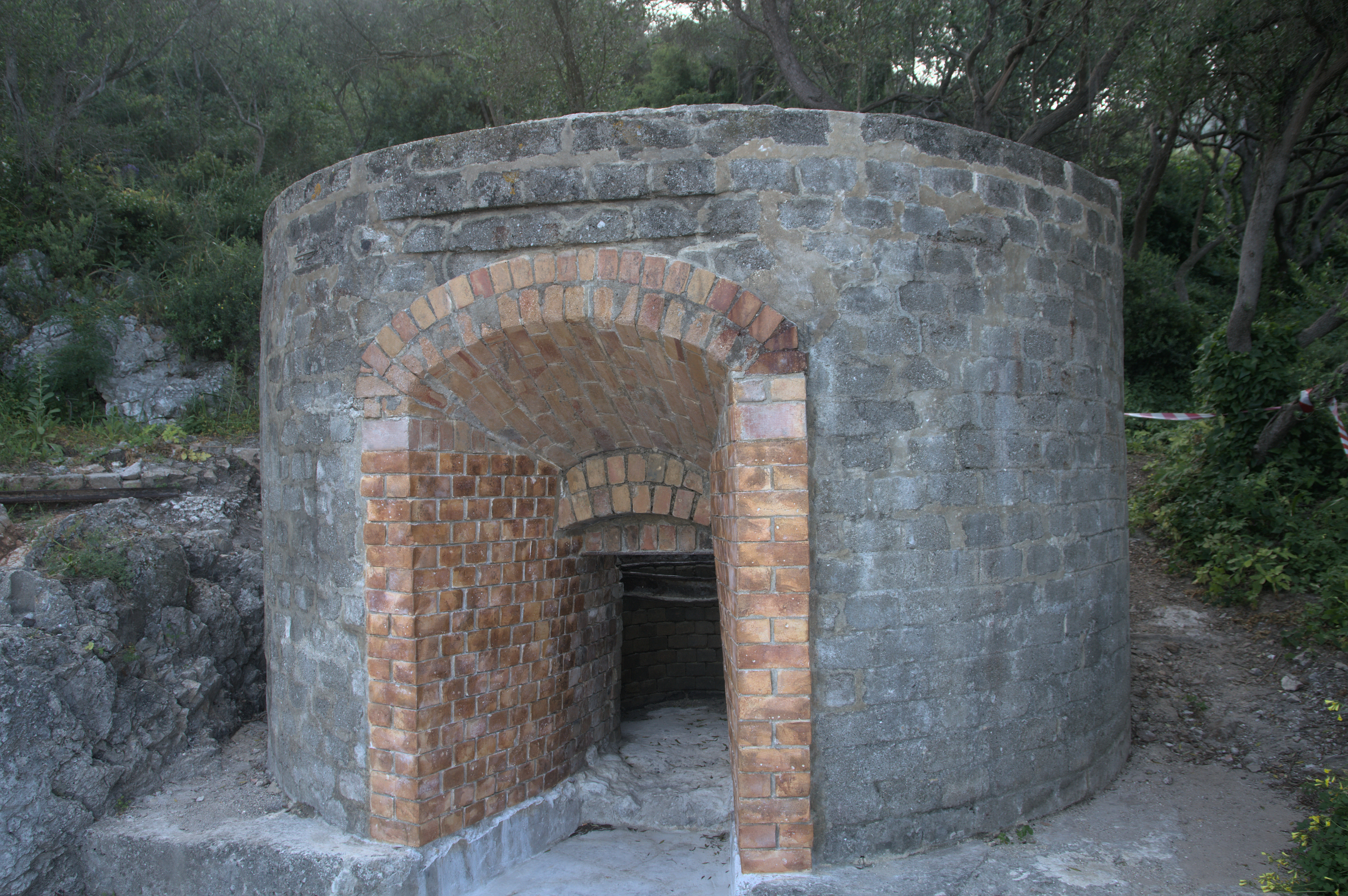 Old Lime Kiln Image